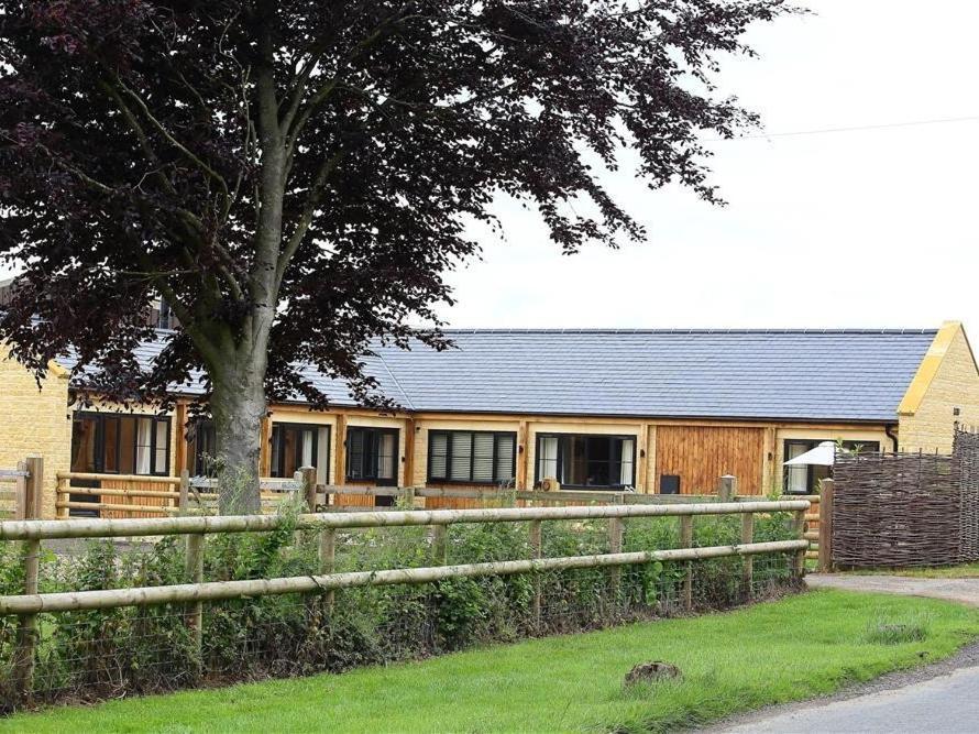 Park Stables Villa Wyck Rissington Exteriör bild